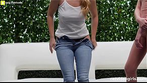 Teens With Perfect Bodies Have Incredible Threesome