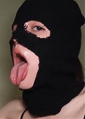 Трахнул в глотку - интенсивный минет в маске