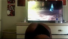 she got a heavy ass damnnn