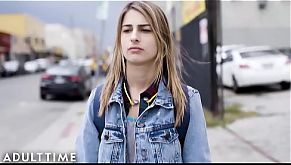 ADULT TIME Teenage Lesbian: Kristen Scott Learns from Kenna James 21 min