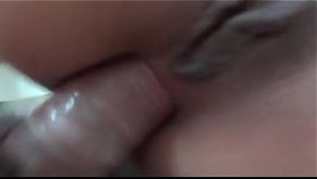 Мулатка долбится в анал крупным планом