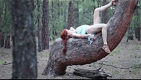 Girl Orgasms Outside