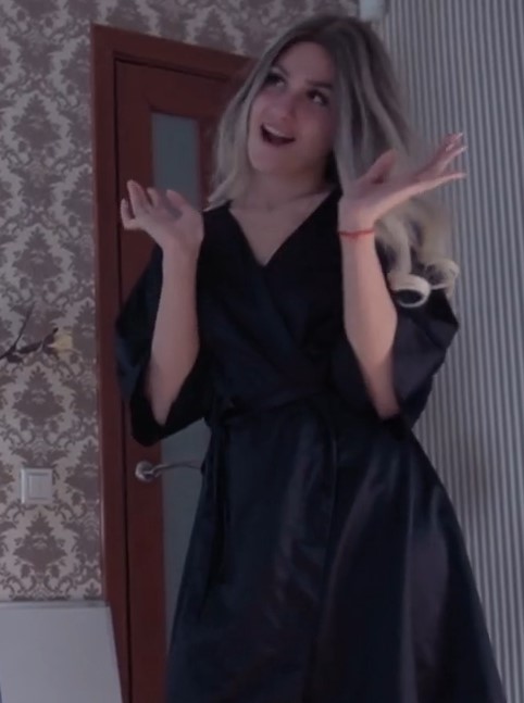 Оттрахал мачеху за нечаянно удаленный файл с ноутбука Оттрахал мачеху за нечаянно удаленный файл с ноутбука